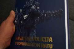 Hrvatska policija u Domovinskom ratu - knjiga